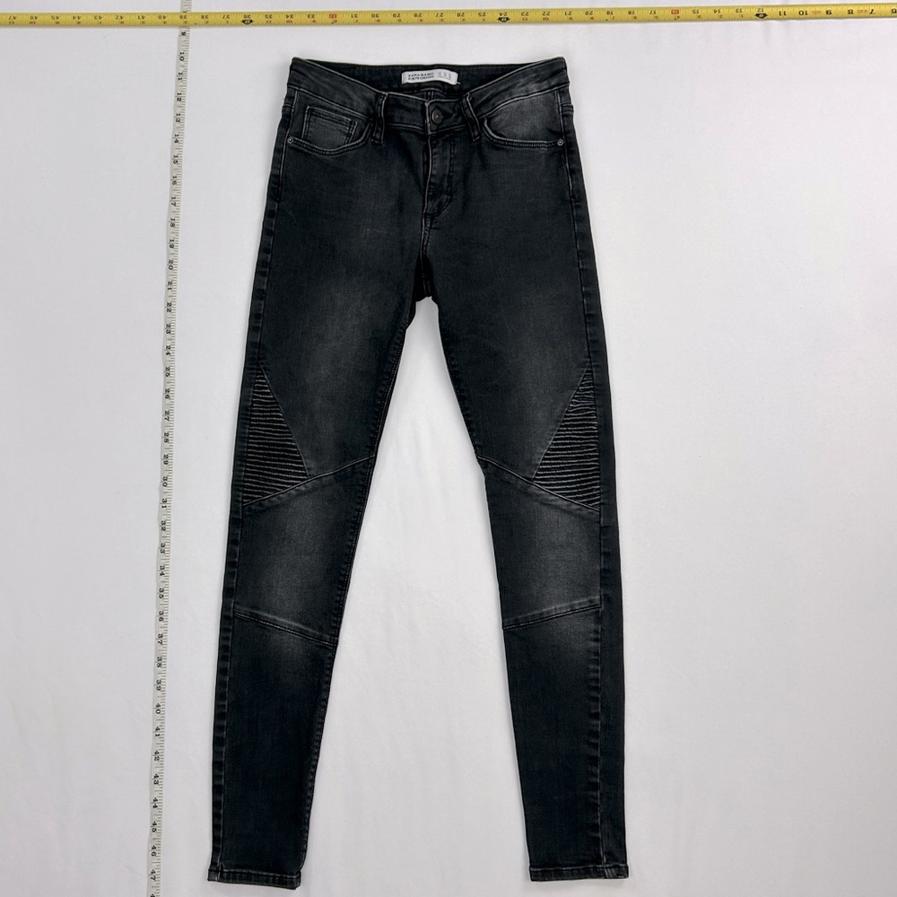 Zara Basic Z1975 Denim Black Textured Skinny Jeans Knee Seem Size 4 Minimalist